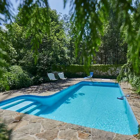 Pod Lasem Semesterbostad *