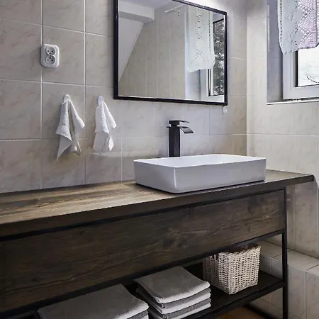 Pod Lasem Semesterbostad