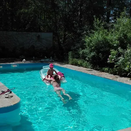 Dom wakacyjny Pod Lasem Ludwinow