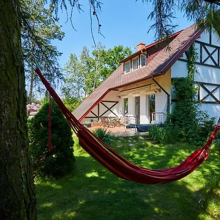 Semesterbostad Pod Lasem Ludwinow