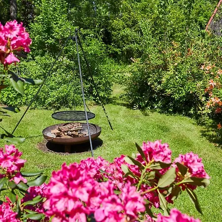 Semesterbostad Pod Lasem Ludwinow